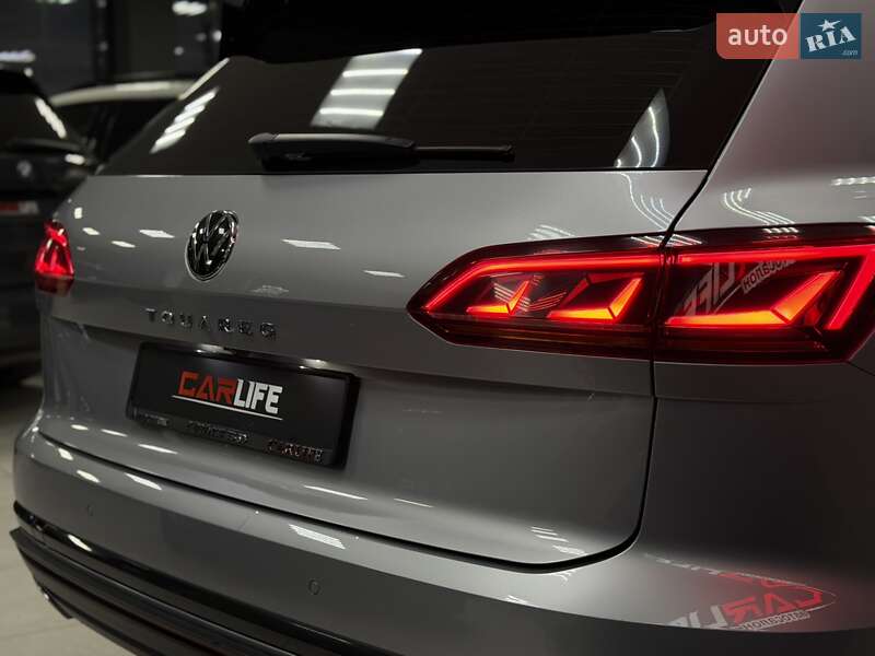 Позашляховик / Кросовер Volkswagen Touareg 2020 в Тернополі