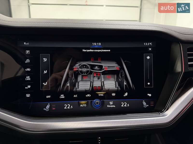 Позашляховик / Кросовер Volkswagen Touareg 2020 в Тернополі