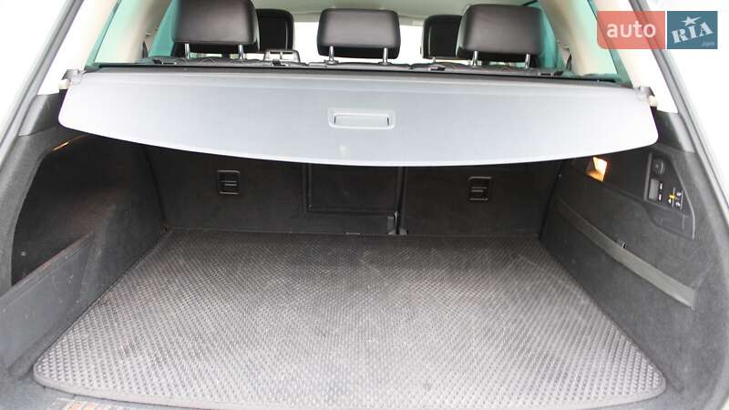 Позашляховик / Кросовер Volkswagen Touareg 2017 в Черкасах