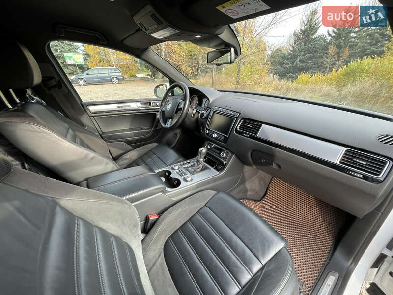 Внедорожник / Кроссовер Volkswagen Touareg 2015 в Кропивницком фото 13 Внедорожник / Кроссовер Volkswagen Touareg 2015 в Кропивницком