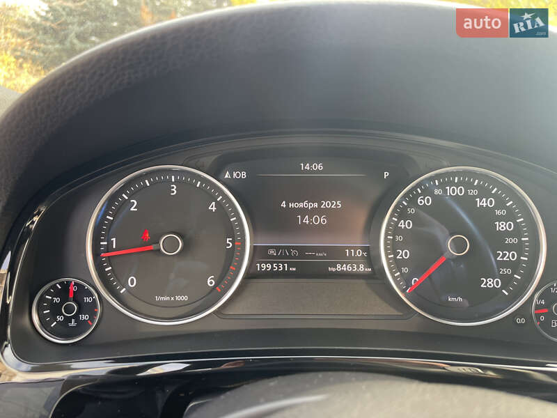 Внедорожник / Кроссовер Volkswagen Touareg 2015 в Кропивницком фото 28 Внедорожник / Кроссовер Volkswagen Touareg 2015 в Кропивницком