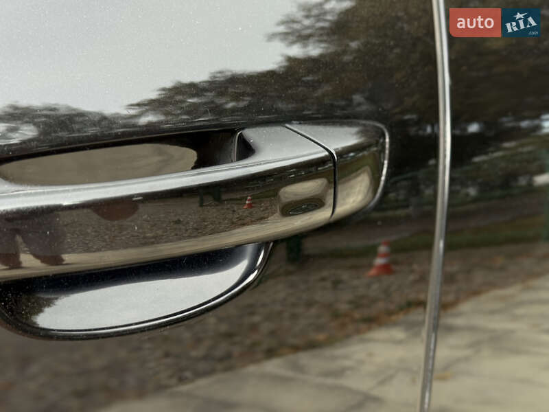 Позашляховик / Кросовер Volkswagen Touareg 2014 в Івано-Франківську