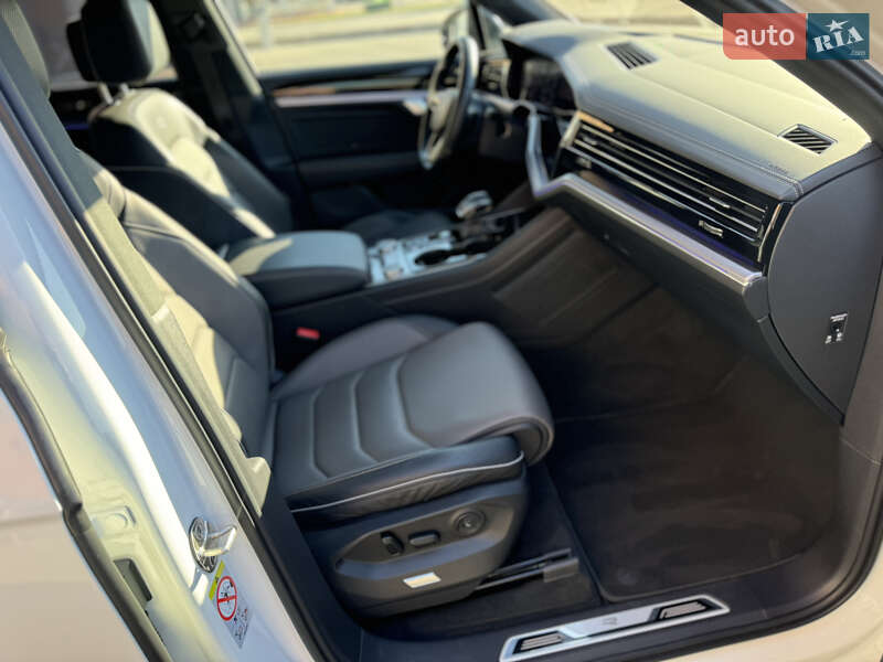 Внедорожник / Кроссовер Volkswagen Touareg 2022 в Киеве фото 34 Внедорожник / Кроссовер Volkswagen Touareg 2022 в Киеве