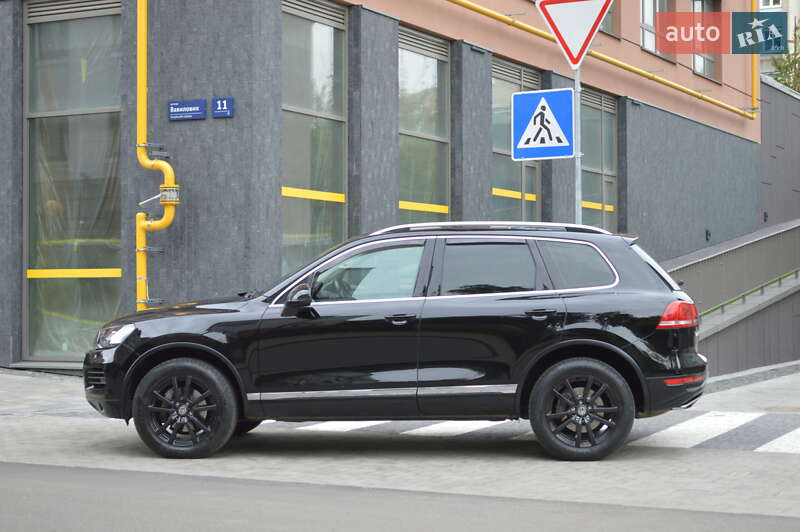 Позашляховик / Кросовер Volkswagen Touareg 2014 в Києві фото 10 Позашляховик / Кросовер Volkswagen Touareg 2014 в Києві