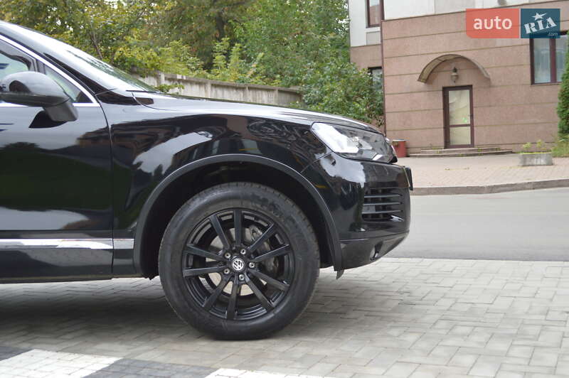 Позашляховик / Кросовер Volkswagen Touareg 2014 в Києві фото 15 Позашляховик / Кросовер Volkswagen Touareg 2014 в Києві