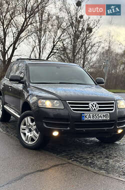 Позашляховик / Кросовер Volkswagen Touareg 2006 в Києві