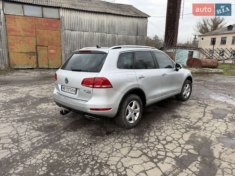 Внедорожник / Кроссовер Volkswagen Touareg 2013 в Брацлаве