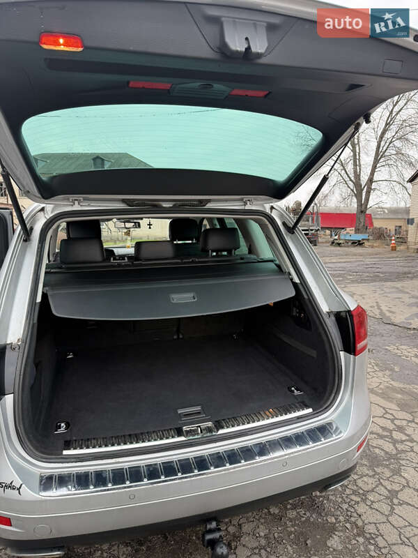 Внедорожник / Кроссовер Volkswagen Touareg 2013 в Брацлаве