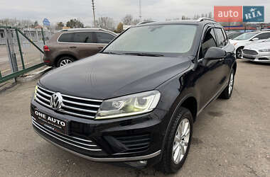 Позашляховик / Кросовер Volkswagen Touareg 2017 в Києві