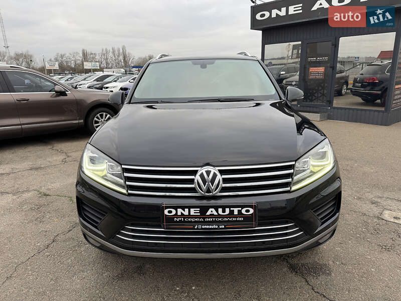 Внедорожник / Кроссовер Volkswagen Touareg 2017 в Киеве