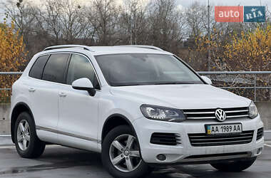 Внедорожник / Кроссовер Volkswagen Touareg 2013 в Киеве