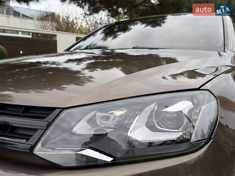 Внедорожник / Кроссовер Volkswagen Touareg 2013 в Одессе фото 22 Внедорожник / Кроссовер Volkswagen Touareg 2013 в Одессе