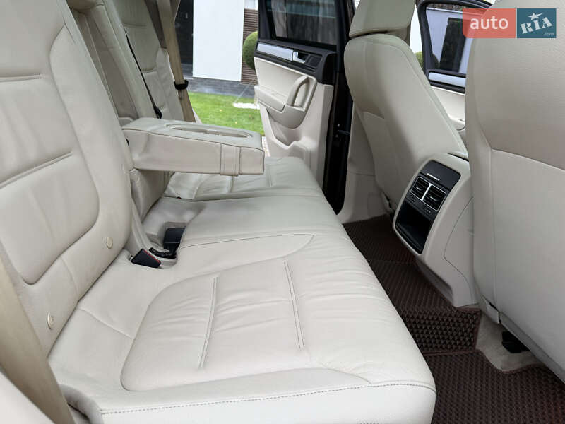 Внедорожник / Кроссовер Volkswagen Touareg 2013 в Одессе фото 66 Внедорожник / Кроссовер Volkswagen Touareg 2013 в Одессе