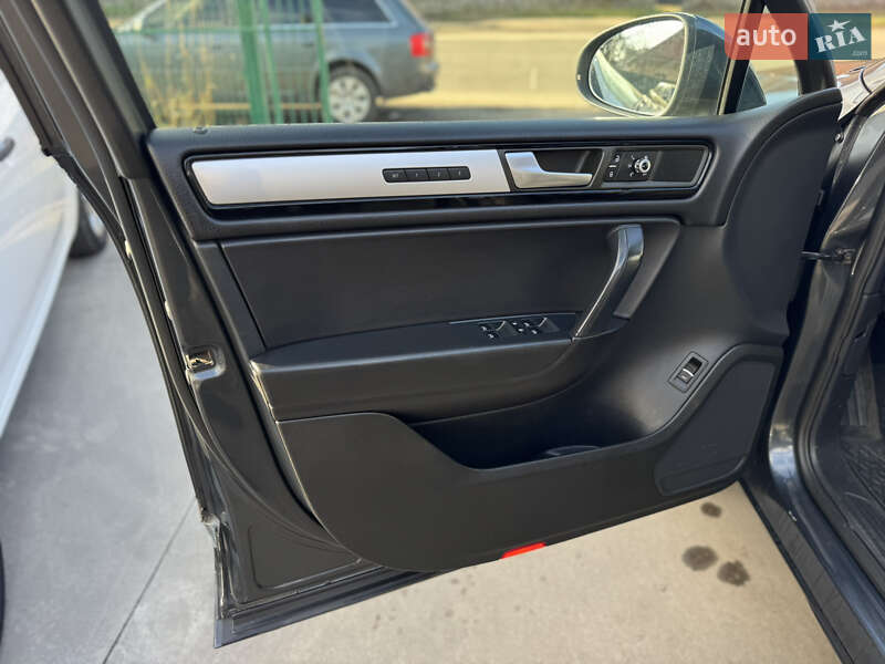 Внедорожник / Кроссовер Volkswagen Touareg 2010 в Бердичеве фото 19 Внедорожник / Кроссовер Volkswagen Touareg 2010 в Бердичеве