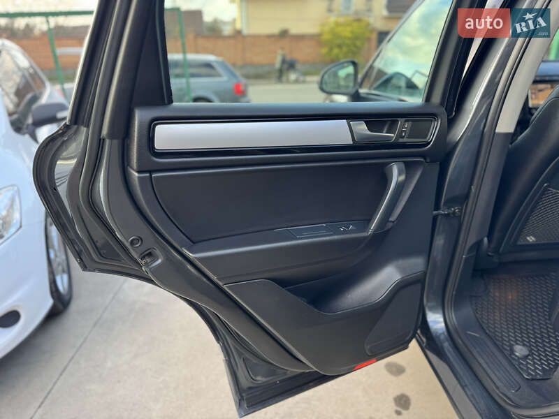 Внедорожник / Кроссовер Volkswagen Touareg 2010 в Бердичеве фото 24 Внедорожник / Кроссовер Volkswagen Touareg 2010 в Бердичеве