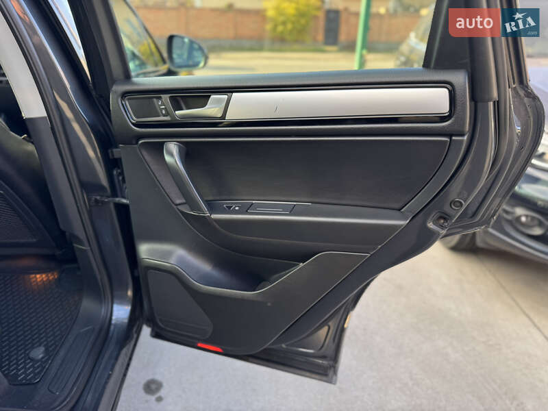 Внедорожник / Кроссовер Volkswagen Touareg 2010 в Бердичеве фото 26 Внедорожник / Кроссовер Volkswagen Touareg 2010 в Бердичеве