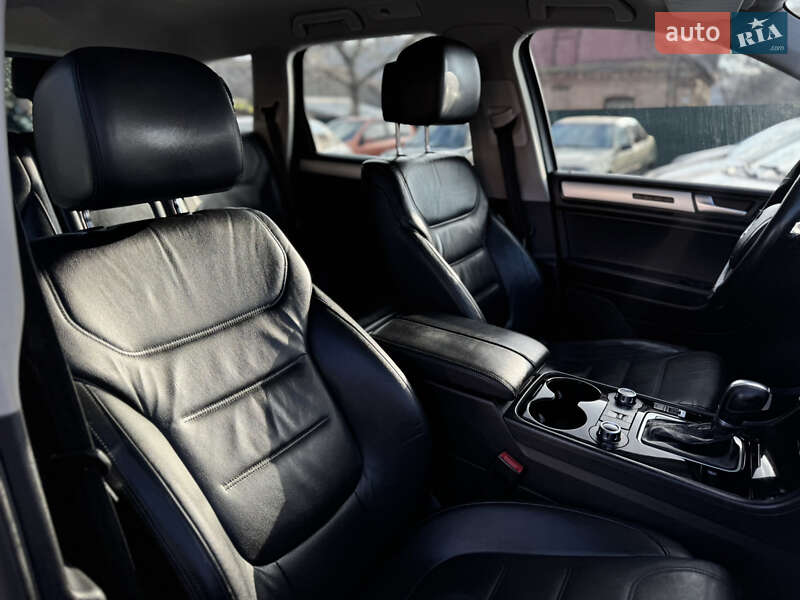 Внедорожник / Кроссовер Volkswagen Touareg 2010 в Бердичеве фото 30 Внедорожник / Кроссовер Volkswagen Touareg 2010 в Бердичеве