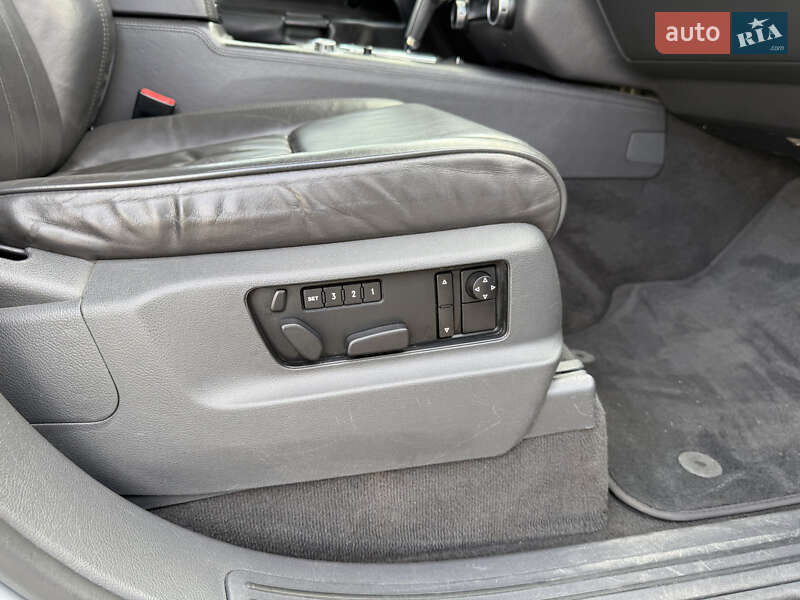 Внедорожник / Кроссовер Volkswagen Touareg 2008 в Харькове