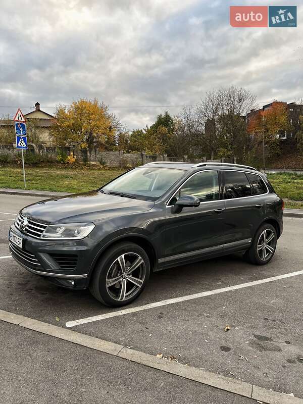 Внедорожник / Кроссовер Volkswagen Touareg 2015 в Виннице фото Внедорожник / Кроссовер Volkswagen Touareg 2015 в Виннице