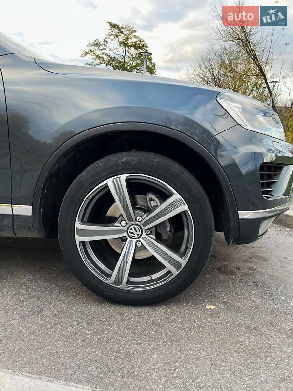 Внедорожник / Кроссовер Volkswagen Touareg 2015 в Виннице фото 5 Внедорожник / Кроссовер Volkswagen Touareg 2015 в Виннице