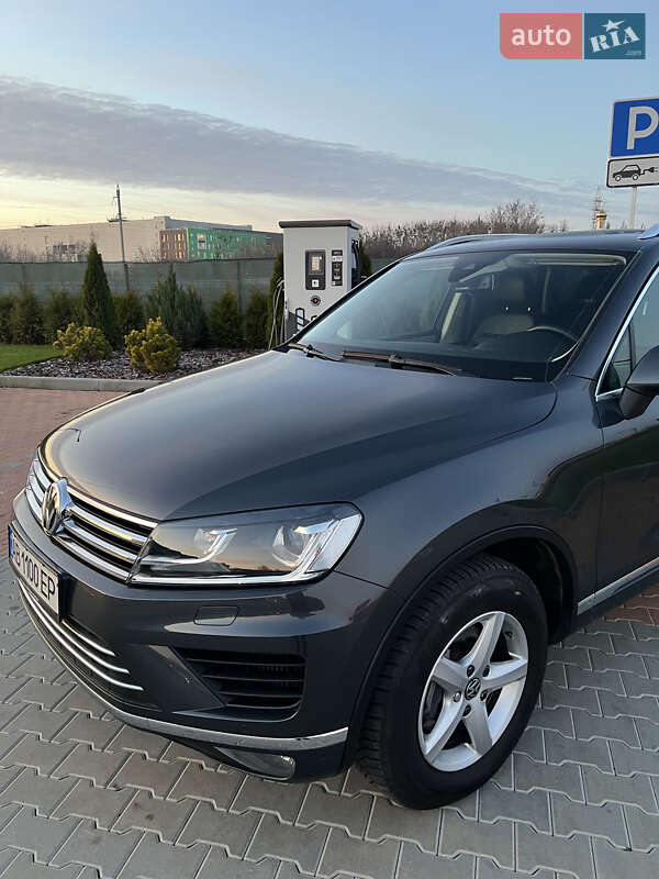 Внедорожник / Кроссовер Volkswagen Touareg 2015 в Виннице фото 31 Внедорожник / Кроссовер Volkswagen Touareg 2015 в Виннице