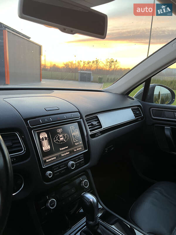 Внедорожник / Кроссовер Volkswagen Touareg 2015 в Виннице фото 52 Внедорожник / Кроссовер Volkswagen Touareg 2015 в Виннице