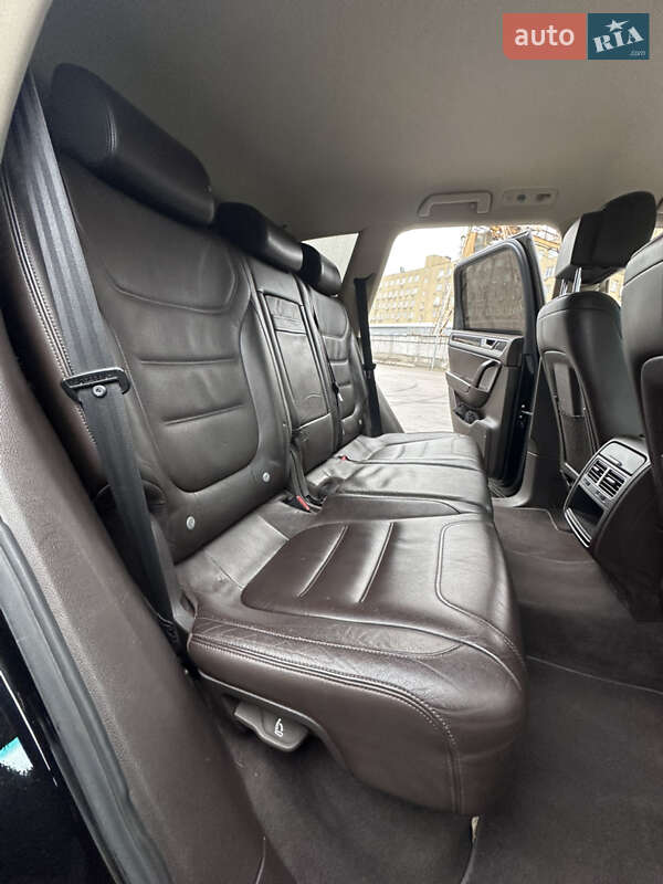 Внедорожник / Кроссовер Volkswagen Touareg 2010 в Киеве фото 47 Внедорожник / Кроссовер Volkswagen Touareg 2010 в Киеве