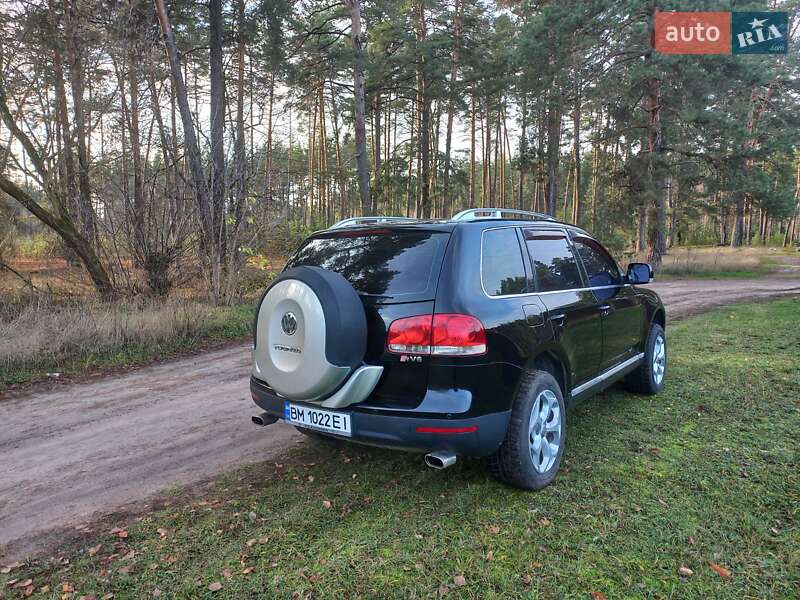 Позашляховик / Кросовер Volkswagen Touareg 2005 в Лебедині