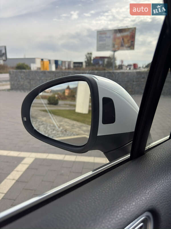 Внедорожник / Кроссовер Volkswagen Touareg 2016 в Мукачево фото 25 Внедорожник / Кроссовер Volkswagen Touareg 2016 в Мукачево