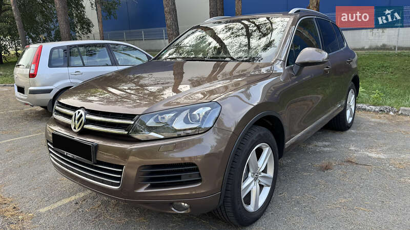 Внедорожник / Кроссовер Volkswagen Touareg 2012 в Киеве фото 14 Внедорожник / Кроссовер Volkswagen Touareg 2012 в Киеве