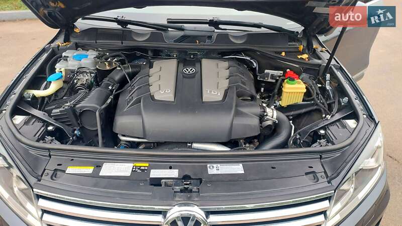 Внедорожник / Кроссовер Volkswagen Touareg 2015 в Киеве фото 7 Внедорожник / Кроссовер Volkswagen Touareg 2015 в Киеве