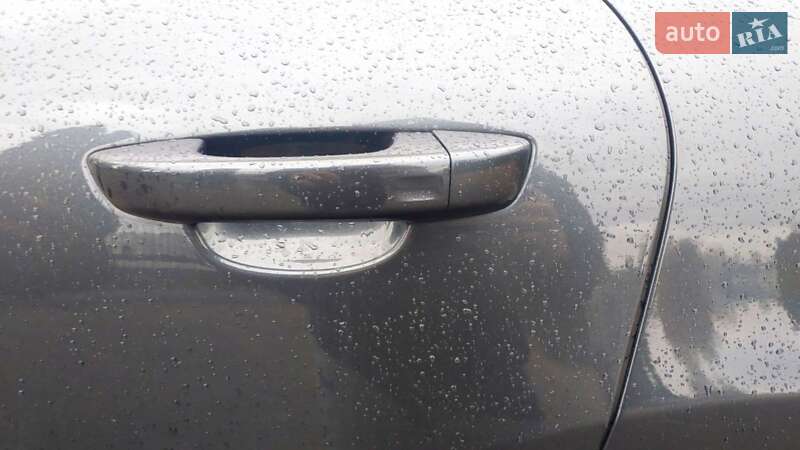 Внедорожник / Кроссовер Volkswagen Touareg 2015 в Киеве фото 16 Внедорожник / Кроссовер Volkswagen Touareg 2015 в Киеве