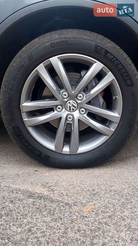Внедорожник / Кроссовер Volkswagen Touareg 2015 в Киеве фото 14 Внедорожник / Кроссовер Volkswagen Touareg 2015 в Киеве
