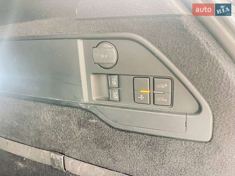 Внедорожник / Кроссовер Volkswagen Touareg 2012 в Львове фото 21 Внедорожник / Кроссовер Volkswagen Touareg 2012 в Львове