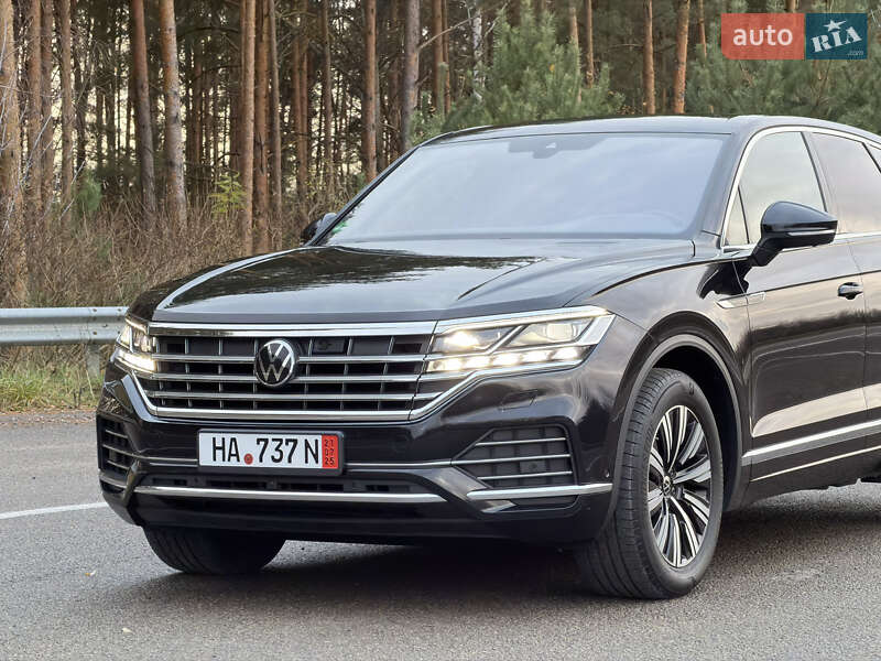 Внедорожник / Кроссовер Volkswagen Touareg 2022 в Ковеле
