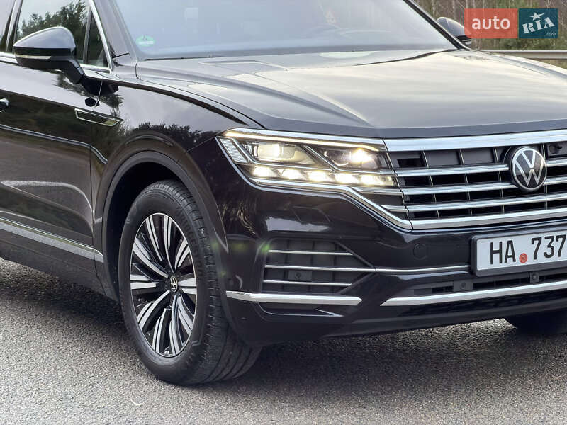 Внедорожник / Кроссовер Volkswagen Touareg 2022 в Ковеле