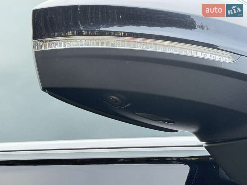 Внедорожник / Кроссовер Volkswagen Touareg 2022 в Ковеле