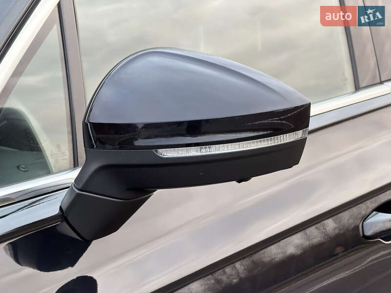 Внедорожник / Кроссовер Volkswagen Touareg 2022 в Ковеле