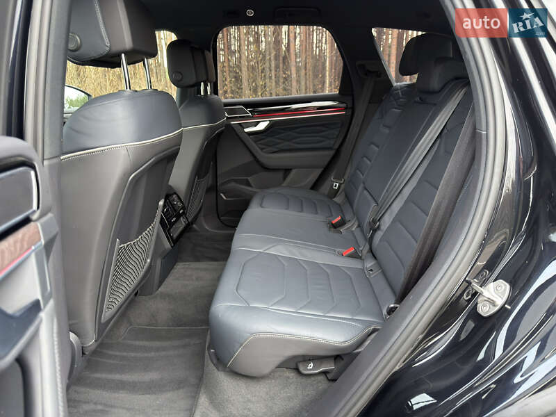 Внедорожник / Кроссовер Volkswagen Touareg 2022 в Ковеле