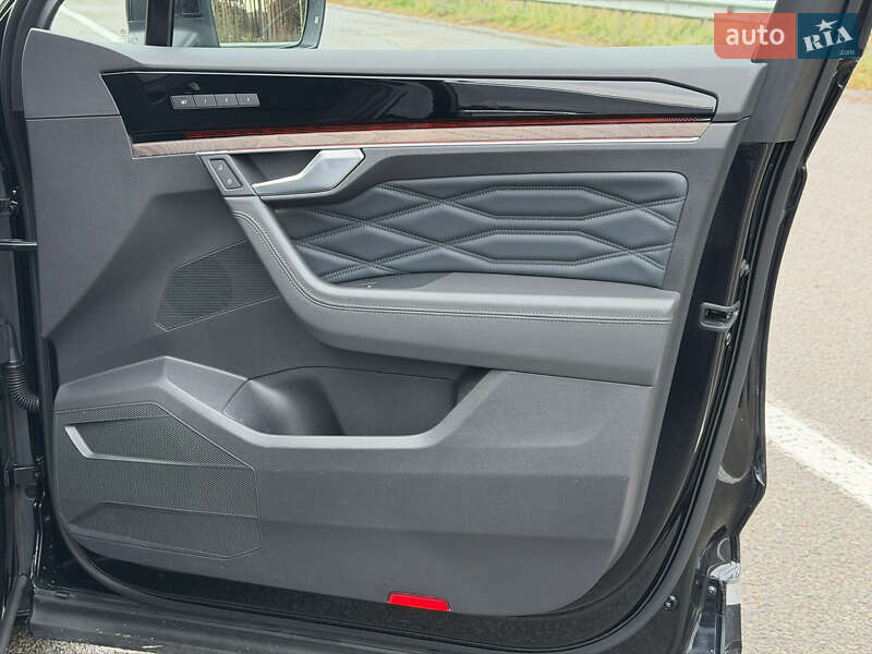 Внедорожник / Кроссовер Volkswagen Touareg 2022 в Ковеле