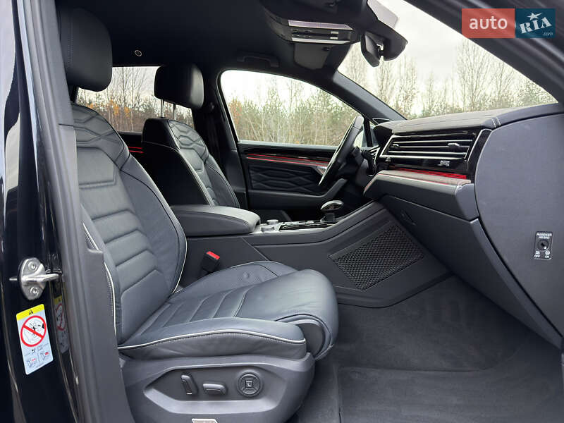 Внедорожник / Кроссовер Volkswagen Touareg 2022 в Ковеле