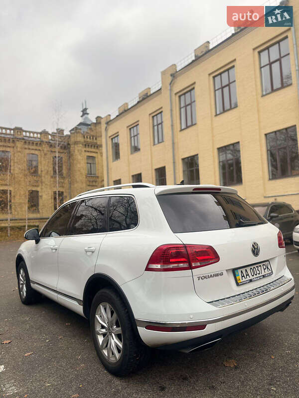 Внедорожник / Кроссовер Volkswagen Touareg 2015 в Киеве фото 4 Внедорожник / Кроссовер Volkswagen Touareg 2015 в Киеве