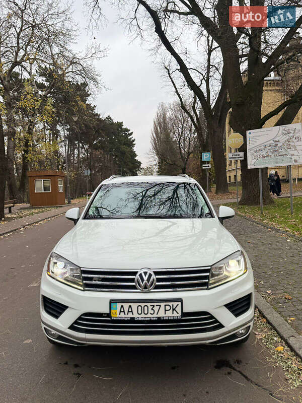 Внедорожник / Кроссовер Volkswagen Touareg 2015 в Киеве фото 2 Внедорожник / Кроссовер Volkswagen Touareg 2015 в Киеве