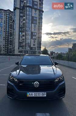 Позашляховик / Кросовер Volkswagen Touareg 2019 в Києві