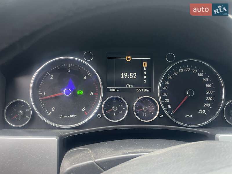 Внедорожник / Кроссовер Volkswagen Touareg 2005 в Черновцах