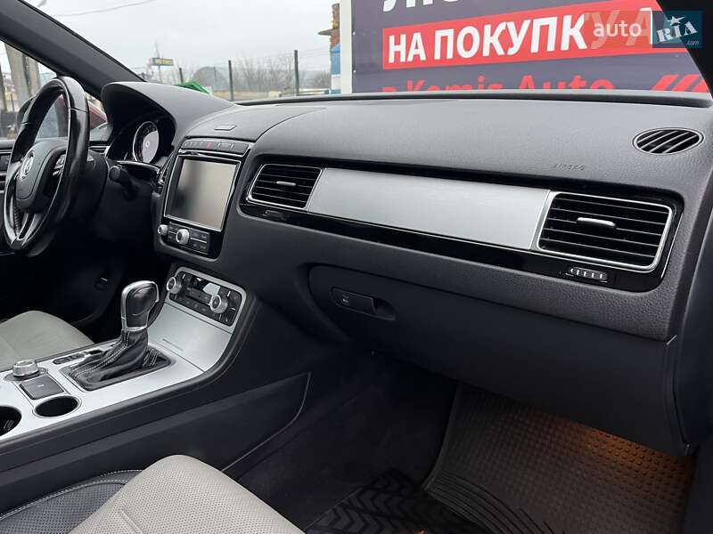Внедорожник / Кроссовер Volkswagen Touareg 2016 в Виннице фото 24 Внедорожник / Кроссовер Volkswagen Touareg 2016 в Виннице