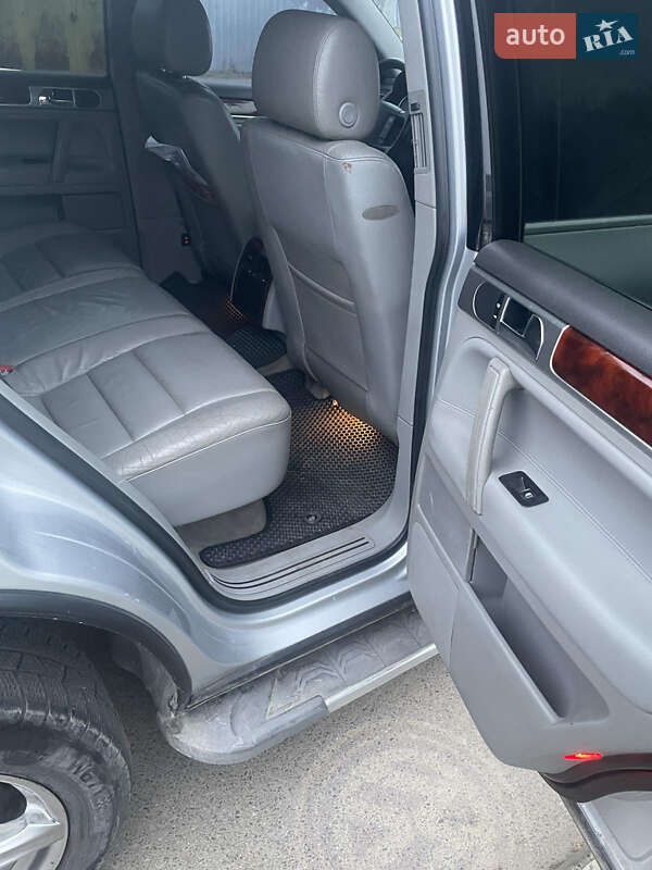 Внедорожник / Кроссовер Volkswagen Touareg 2004 в Киеве фото 14 Внедорожник / Кроссовер Volkswagen Touareg 2004 в Киеве