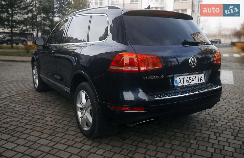 Внедорожник / Кроссовер Volkswagen Touareg 2011 в Ивано-Франковске
