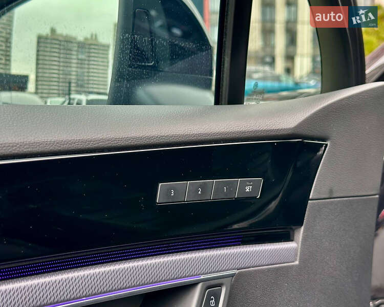 Внедорожник / Кроссовер Volkswagen Touareg 2019 в Киеве фото 26 Внедорожник / Кроссовер Volkswagen Touareg 2019 в Киеве