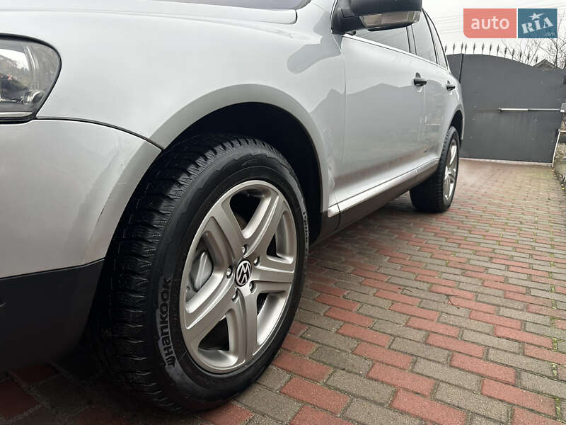 Внедорожник / Кроссовер Volkswagen Touareg 2005 в Прилуках